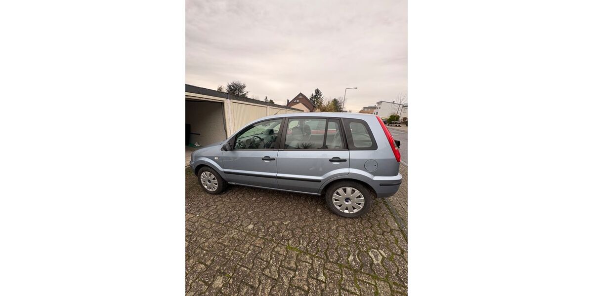 Ford Fusion 84.212 km 3.099 &euro; Köln 50769