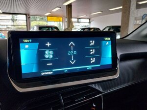 Peugeot 208 e- Allure Pack Kam SHZ Tempo Navi 22.598 km 17.880 &euro; HAAN 42781