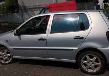VW Polo 33.806 km 2.900 &euro; Leverkusen 51379