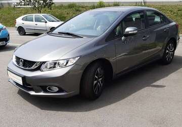 Honda Civic 38.000 km 22.590 &euro; Köln - Rodenkirchen 50999