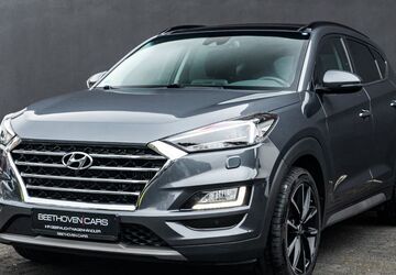 Hyundai TUCSON 96.000 km 19.900 &euro; Solingen 42655