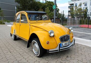 Citroen 2 CV 118.100 km 10.900 &euro; Köln 50739