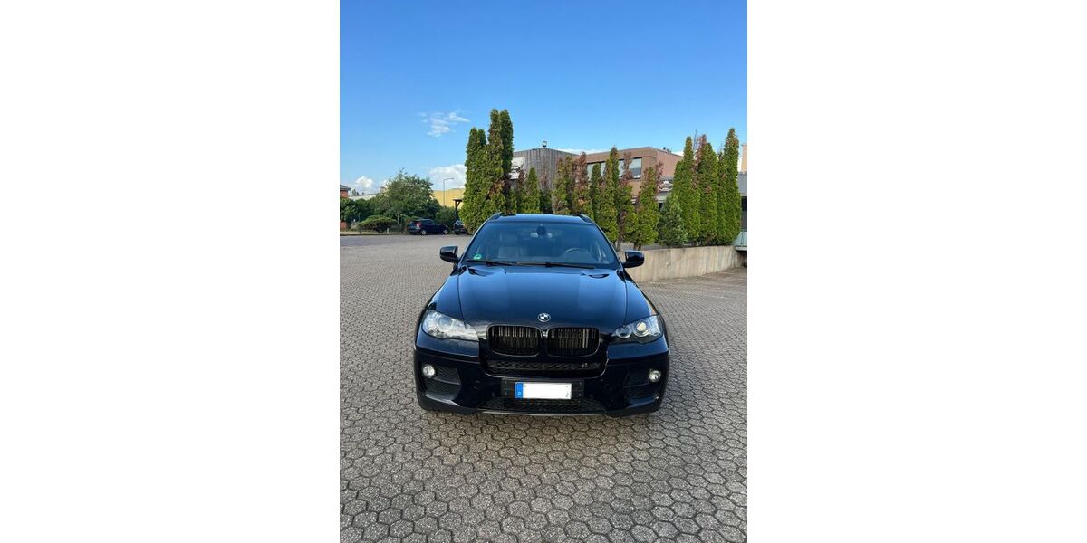 BMW X6 190.000 km 22.999 &euro; Köln 50737