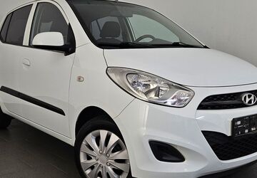 Hyundai i10 122.000 km 2.699 &euro; Köln 50827
