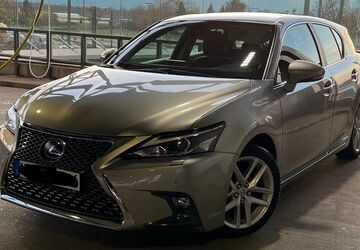 Lexus CT 200h 44.581 km 20.500 &euro; Neuss 41469