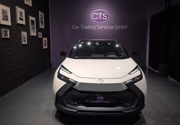 Toyota C-HR 5.530 km 31.500 &euro; Düsseldorf 40476