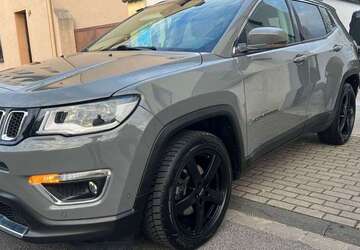 Jeep Compass 87.800 km 17.490 &euro; Troisdorf 53844