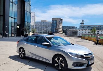 Honda Civic 65.000 km 21.490 &euro; Dusseldorf 40221
