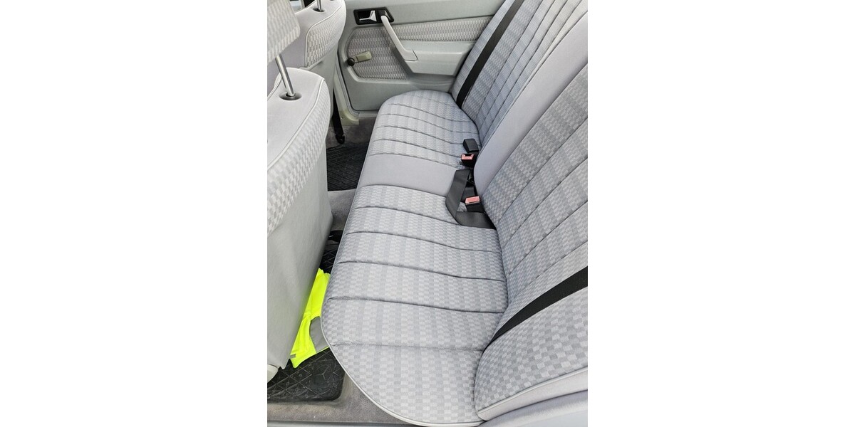 Mercedes-Benz 190E 86.500 km 10.500 &euro; Bedburg 50181