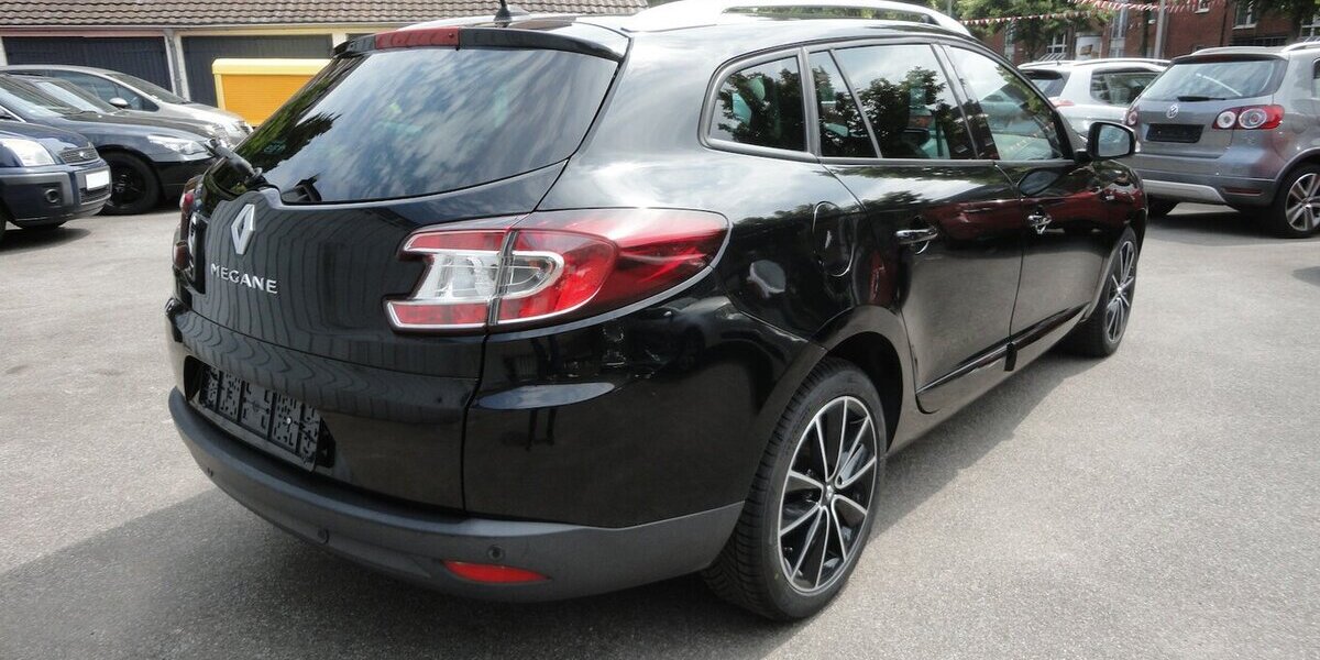 Renault Megane BOSE Edit. Klima.Kette+Reifen+Kuppl.Neu 150.000 km 5.790 &euro; Neuss 41462