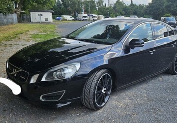 Volvo S60 222.000 km 12.500 &euro; Düsseldorf 40213