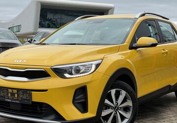 Kia Stonic 43.600 km 16.850 &euro; Erftstadt 50374