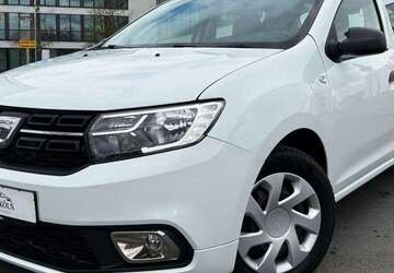 Dacia Sandero 78.000 km 6.499 &euro; Köln 51107