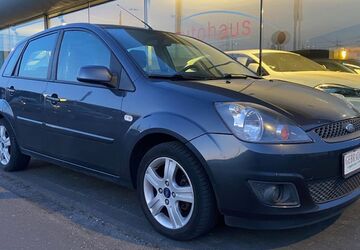 Ford Fiesta 118.107 km 2.900 &euro; Brühl 50321