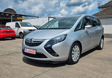 Opel Zafira 96.000 km 8.900 &euro; Neuss 41460