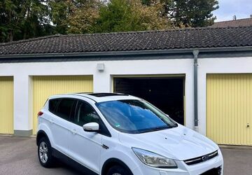 Ford Kuga 113.000 km 8.500 &euro; Leverkusen 51379