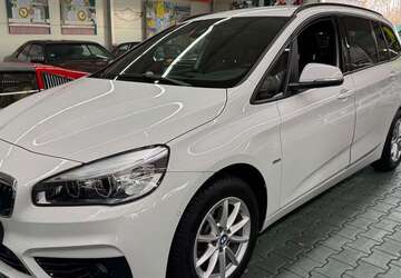 BMW 218 150.014 km 10.900 &euro; Düsseldorf 40474
