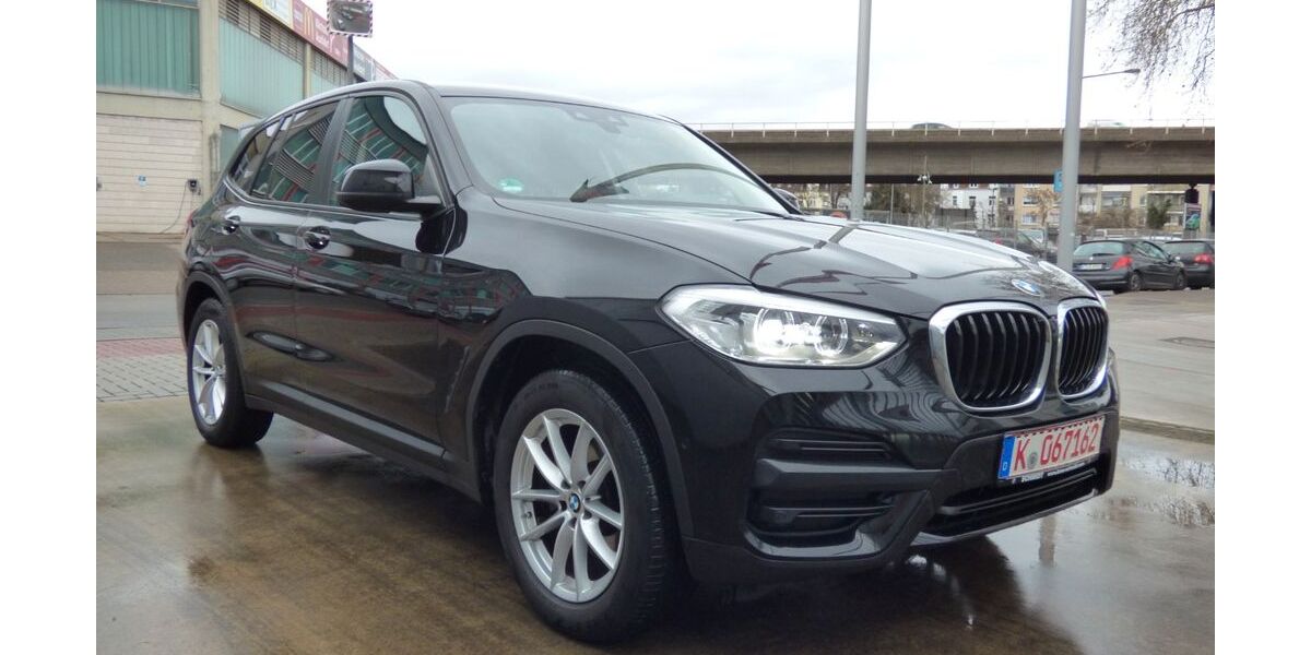 BMW X3 200.000 km 21.900 &euro; Köln 51105