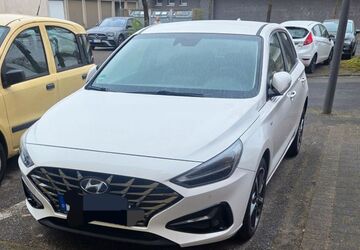 Hyundai i30 47.250 km 21.490 &euro; Köln 51069