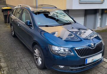 Skoda Superb 131.015 km 10.490 &euro; Wermelskirchen 42929