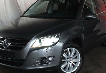 VW Tiguan TEAM orig.ATM ca 52 tkm XENON AHK PARKPILOT 112.432 km 9.698 &euro; Köln 50858