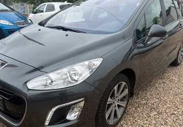 Peugeot 308 174.500 km 2.750 &euro; Leverkusen 51371